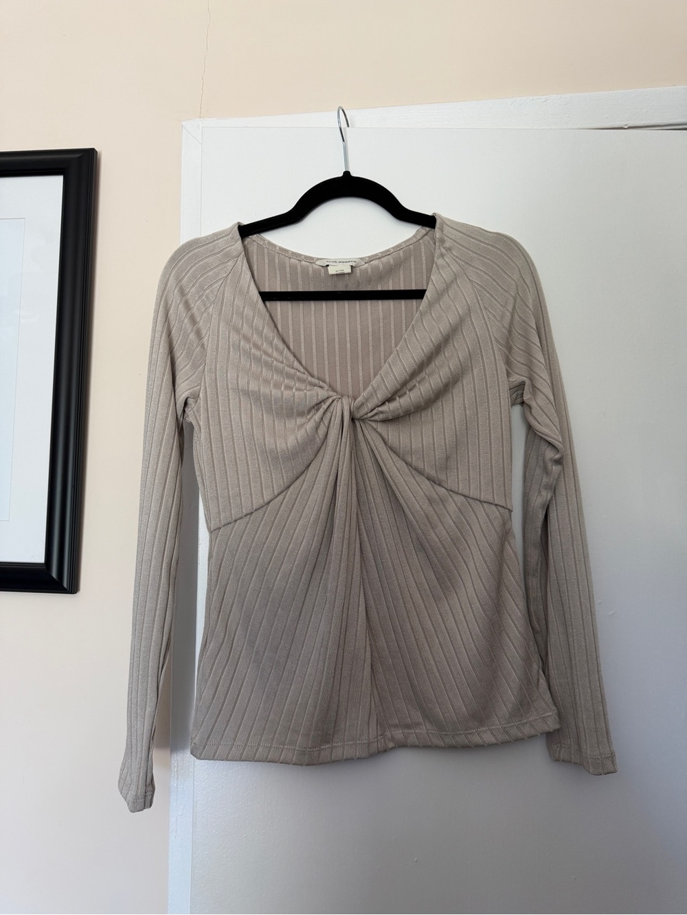 Club Monaco Knot-Front Ribbed Long-Sleeve Top